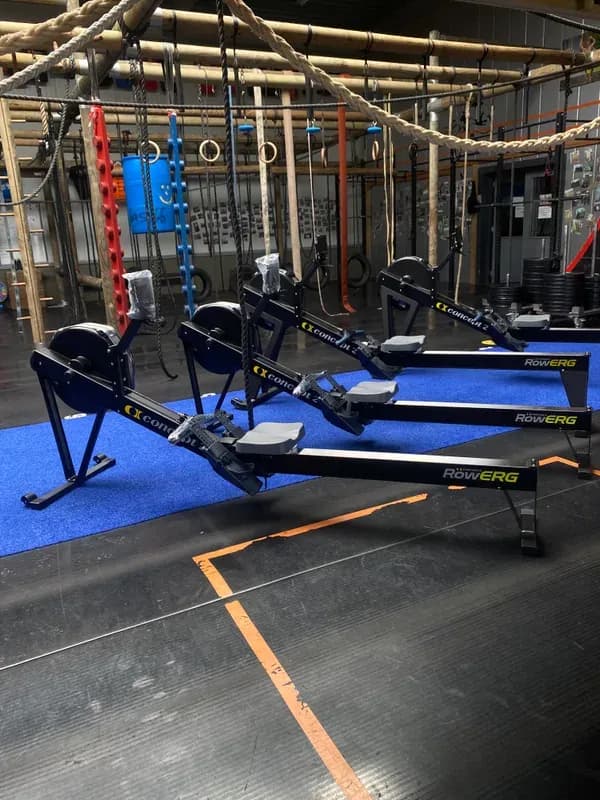 Functional area met rig, touwen en open vloer voor training
